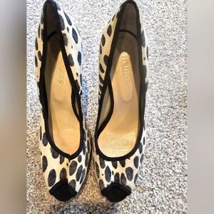 HOBBS- LONDON Black and Cream Women's Shoes
